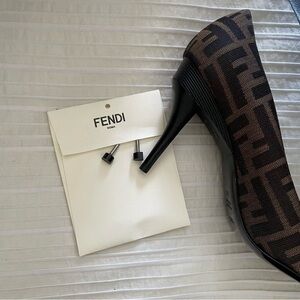 Fendi Black and Brown Patterned Heels 3.5 inches
Never worn